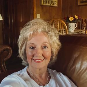 Meet your Posher, Deborah